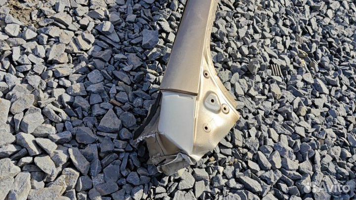 Стойка лобового стекла (банан) передняя левая Kia