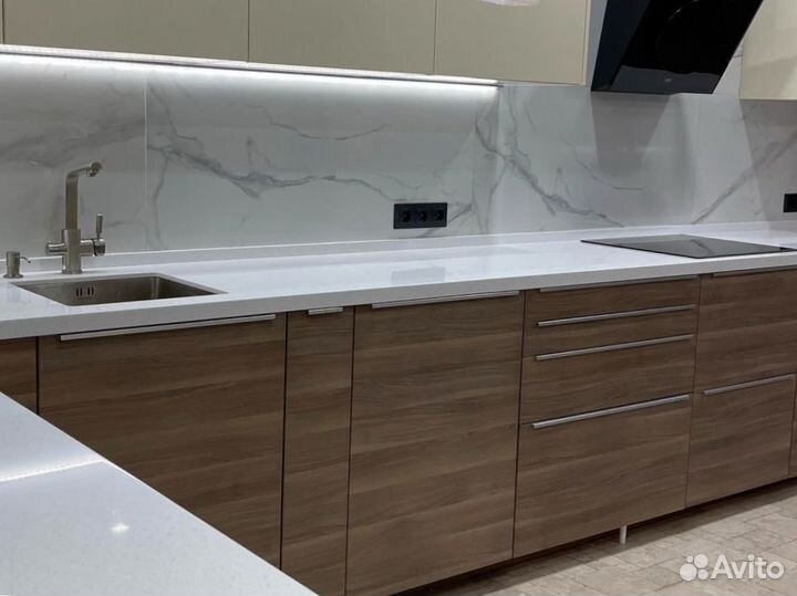 Столешница для кухни каменная Staron Sanded 190х60