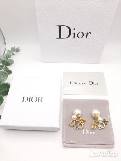 Серьги пусеты Christian Dior