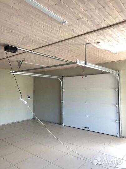 Ворота подъемные в гараж
