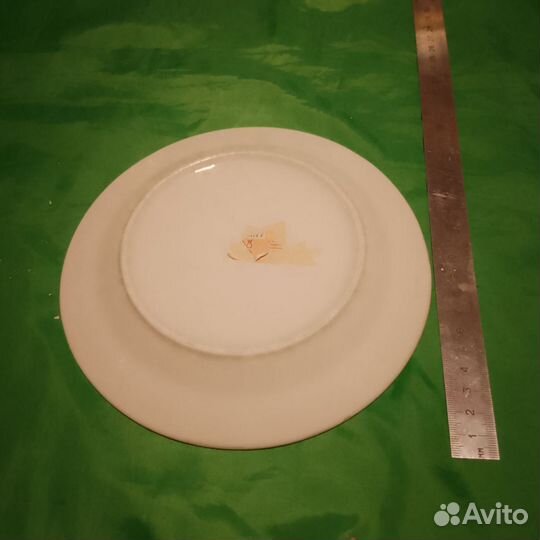 Тарелка сувенирная виноград