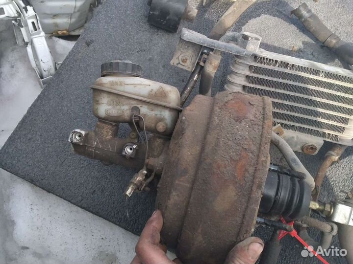 Усилитель тормозов на Kia Clarus гтц