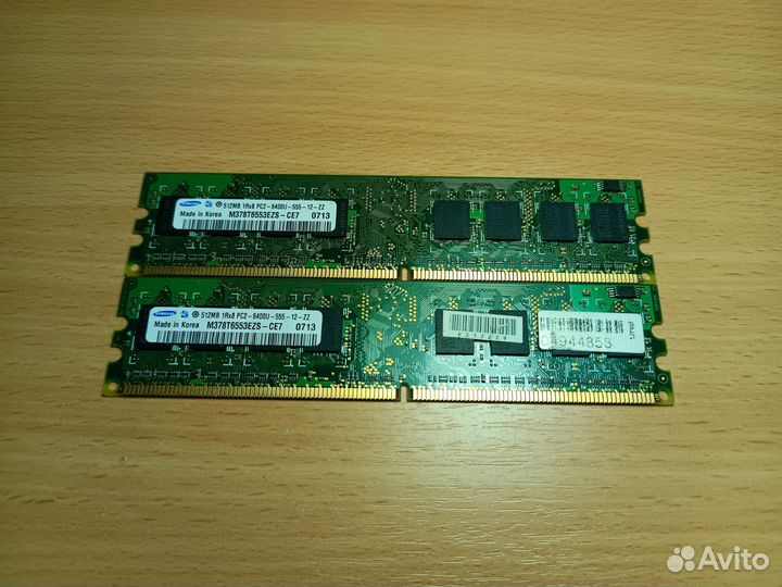 2 плашки памяти на 512мб