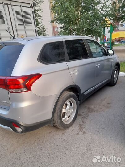Mitsubishi Outlander 2.0 CVT, 2016, 172 000 км