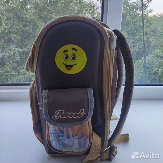 Рюкзак школьный для девочки