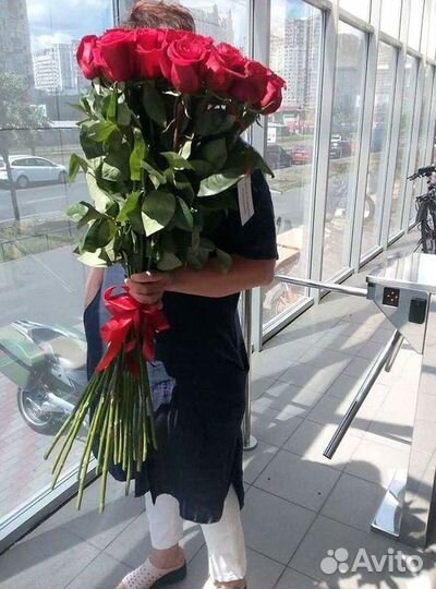 Метровые розы Доставка цветов