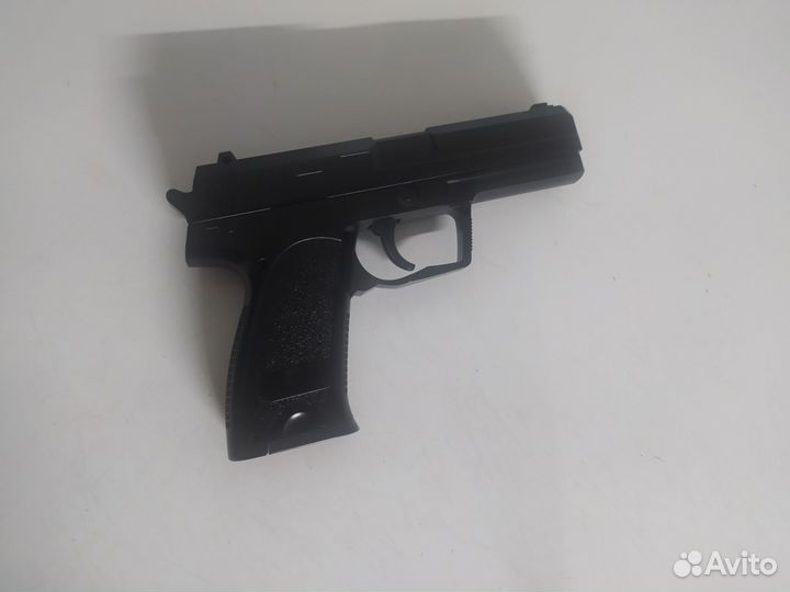 Игрушечный пистолет металл