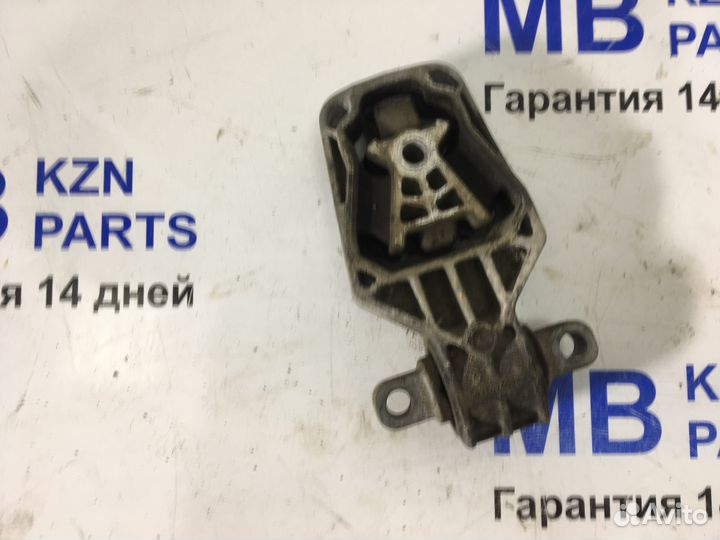 Крепление двигателя Mercedes w246 арт 01145