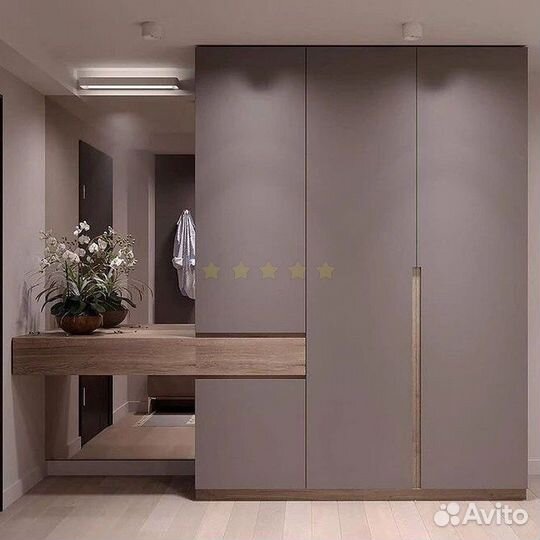 Шкаф распашной