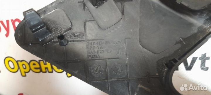 Накладка двери внутренняя передняя левая Ford