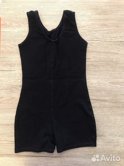 Гимнастический комбинезон и балетки