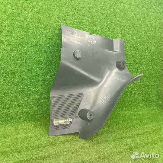 Обшивка отсека багажника правая Ford Mondeo