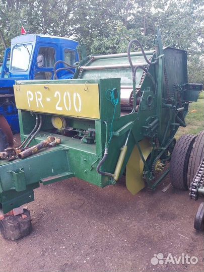 Пресс-подборщик Рязанский комбайновый завод ПР-200, 2005