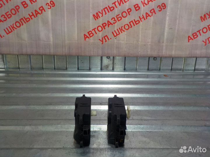 Сервопривода отопителя печки Ниссан Мурано Z50