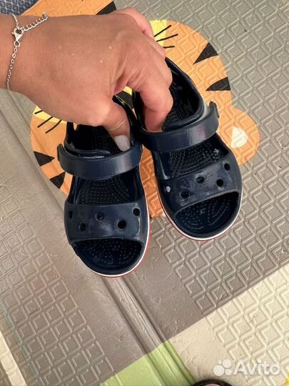 Сандали crocs c7