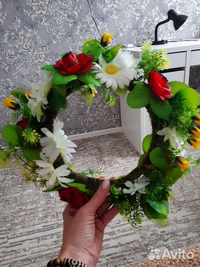 Венок на голову из цветов