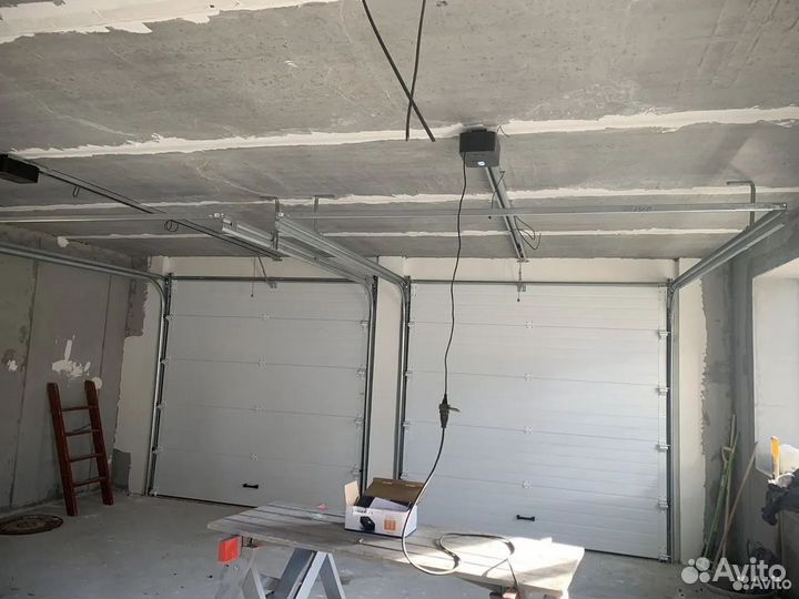 Секционные ворота под ключ