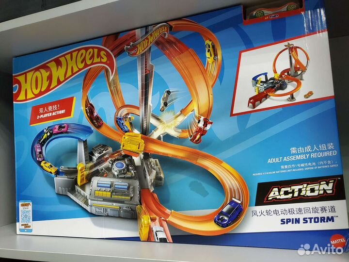 Hot Wheels Оригинал в Мегаблок ТЦ Ледяной