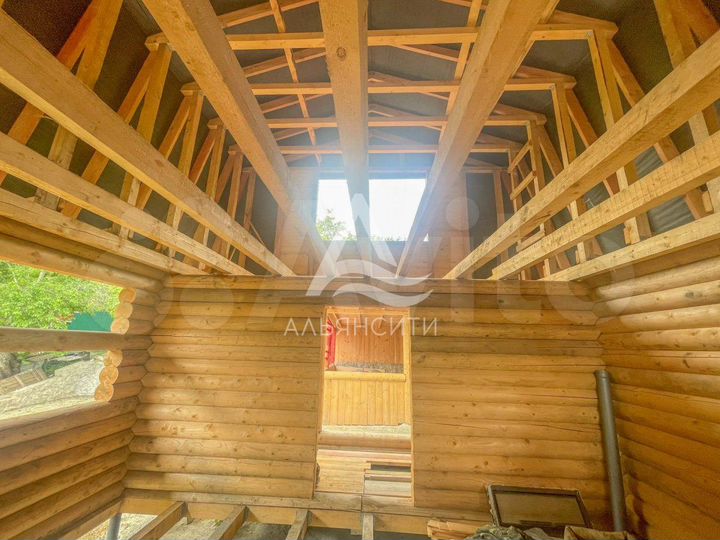 Дом 95 м² на участке 3,1 сот.