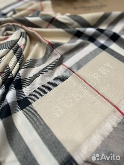 Кашемировый палантин Burberry кремовый новый