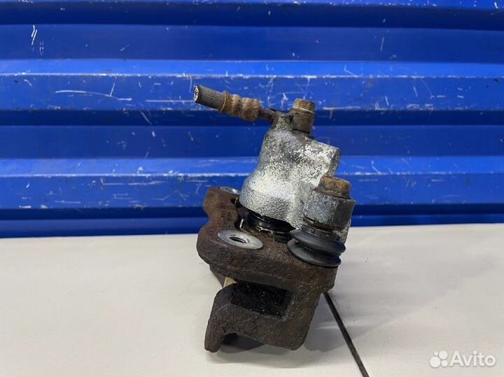 Суппорт задний правый Hyundai Verna 2 1.4 G4EE