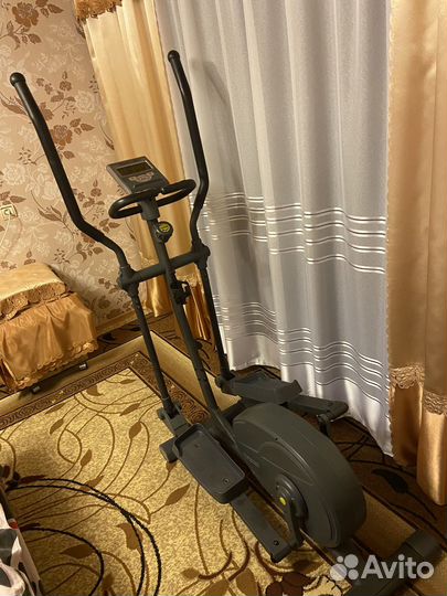 Эллиптический тренажер Torneo Festa