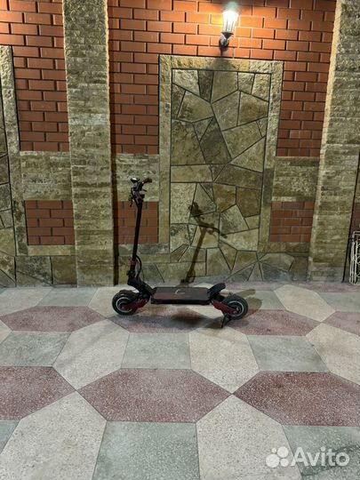 Электросамокат Kugo g1