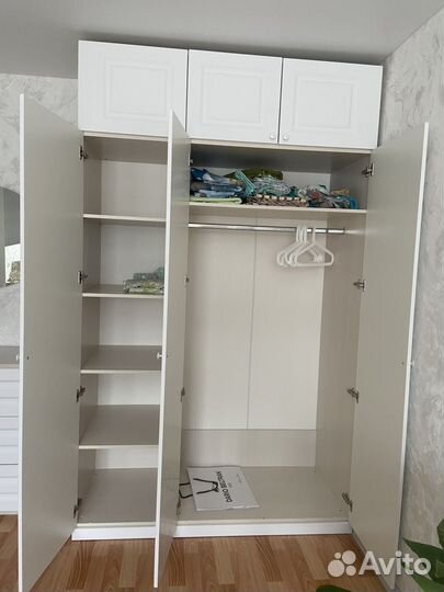 Шкаф распашной