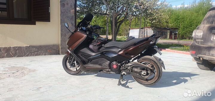 Yamaha T-MAX 530