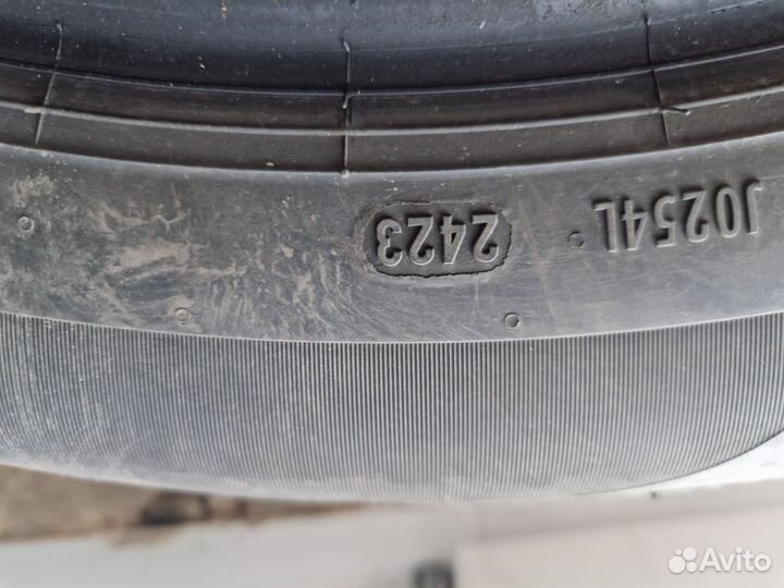 Pirelli Powergy 215/55 R17 98Y