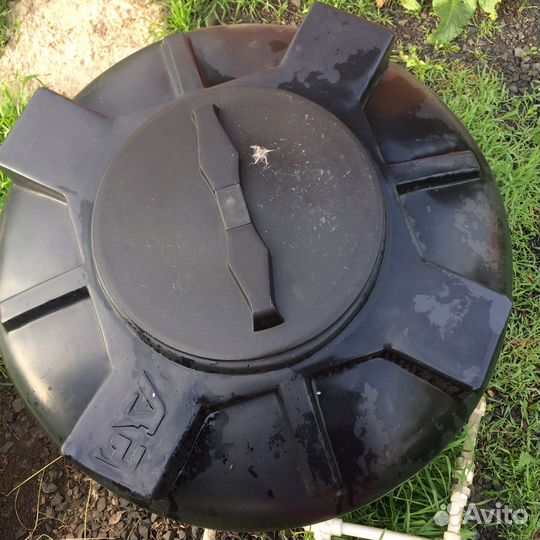 Бак для душа пластиковый 200л