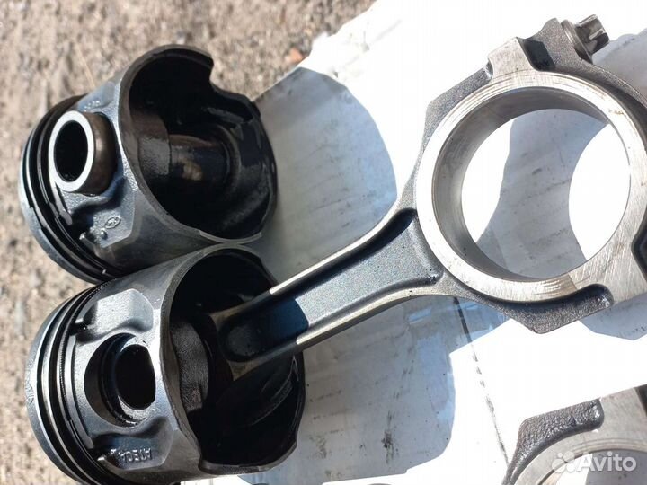 Форд Транзит 2,4tddi поршня,шатуны поддон шестерня