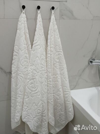 Полотенца новые махровые комплект