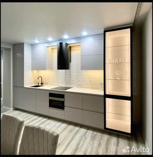 Кухня под потолок на заказ