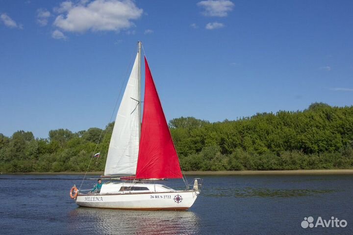 Прогулка на парусной яхте