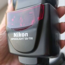 Вспышка Nikon Speedlight SB-700 новая