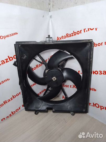 Вентилятор охлаждения Mitsubishi Carisma