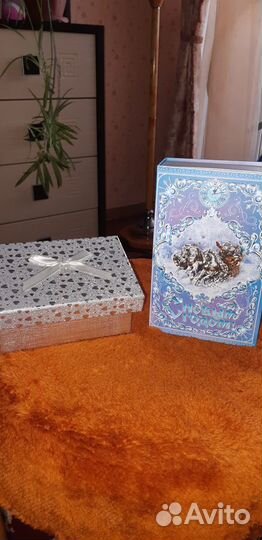 Подарочные коробки