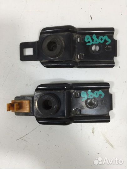 Крепление радиатора