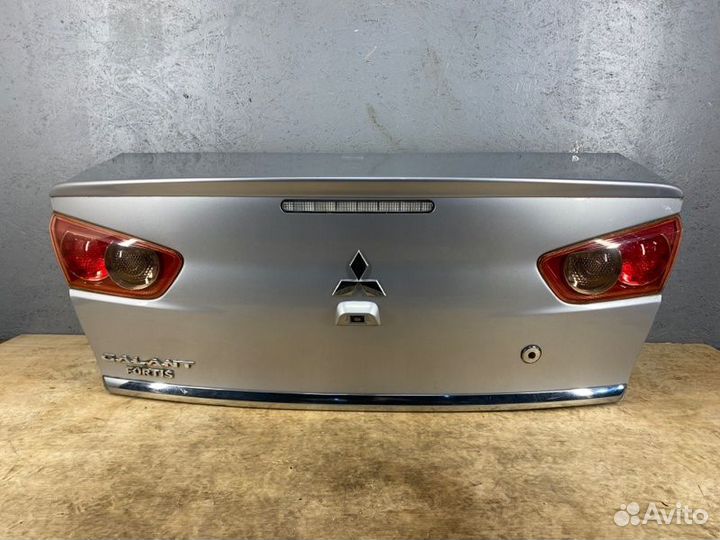 Крышка багажника Mitsubishi Lancer 10
