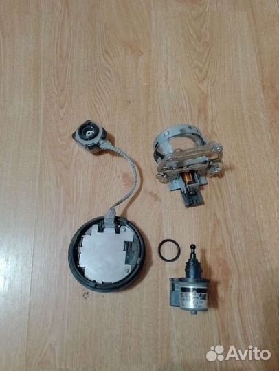 Блок розжига ксенона toyota land cruiser 200