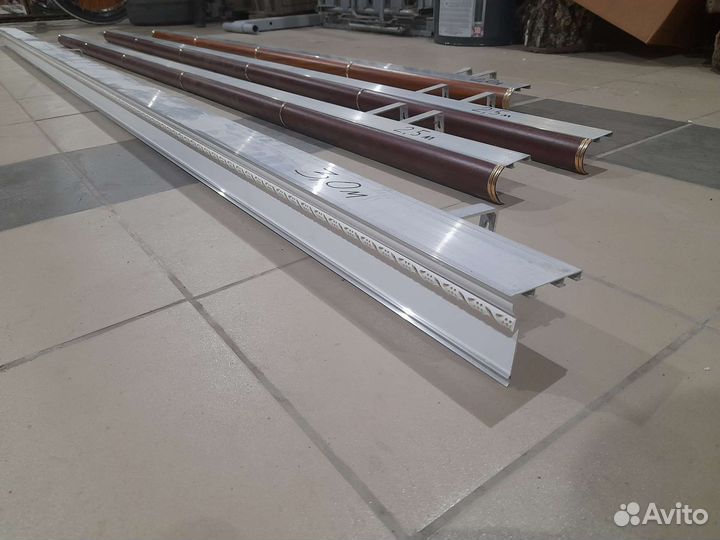 Рулонные шторы из натурального бамбука, карнизы