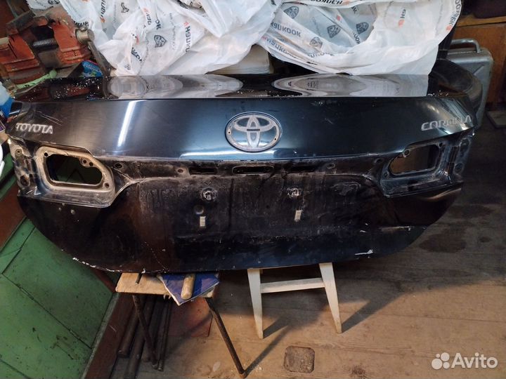 Крышка багажника toyota corolla (E170, E180)