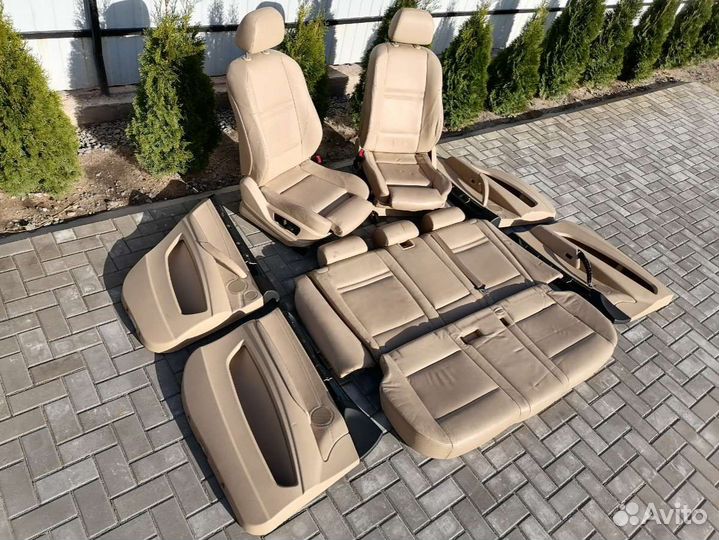 Салон (комплект сидений) BMW X5 E70