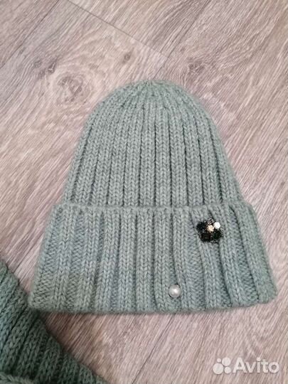 Шапки и шарфы женские