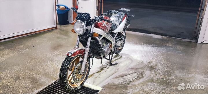 Honda bros 400