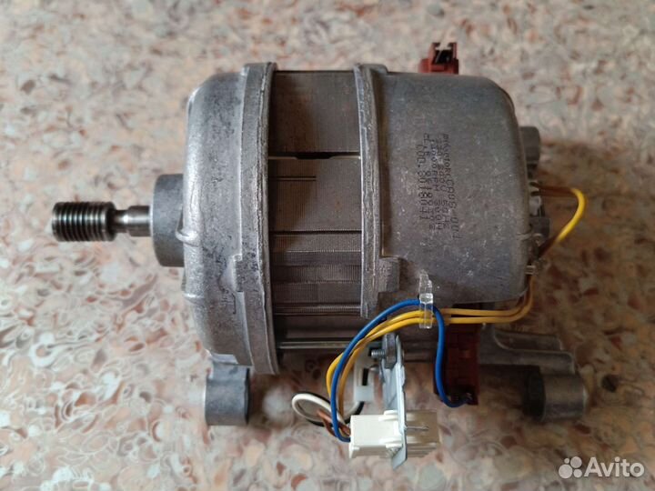 Двигататель стиральной машинки
