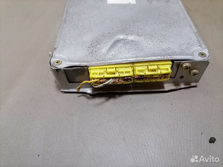 Блок управления двс Mazda 626 GD F2 MT G218881A