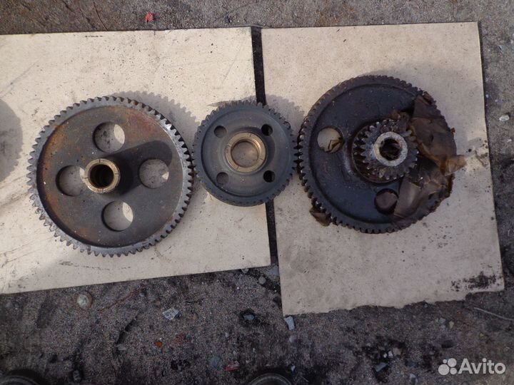 Шестерни на судовой двигатель 6 ч 18/22