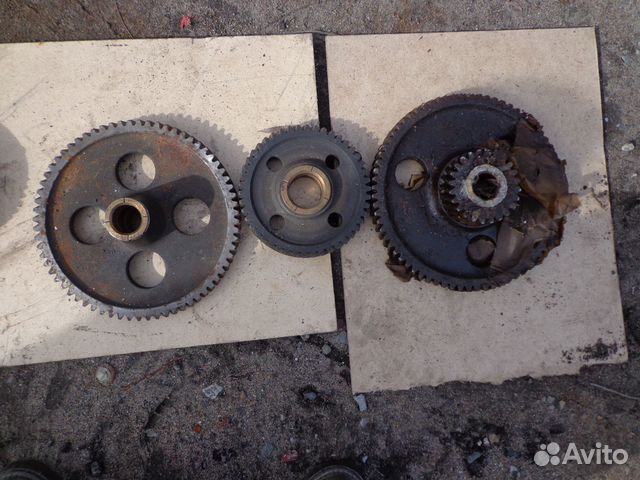 Шестерни на судовой двигатель 6 ч 18/22